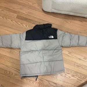 Women’s Gray and Black Puffer Jacket